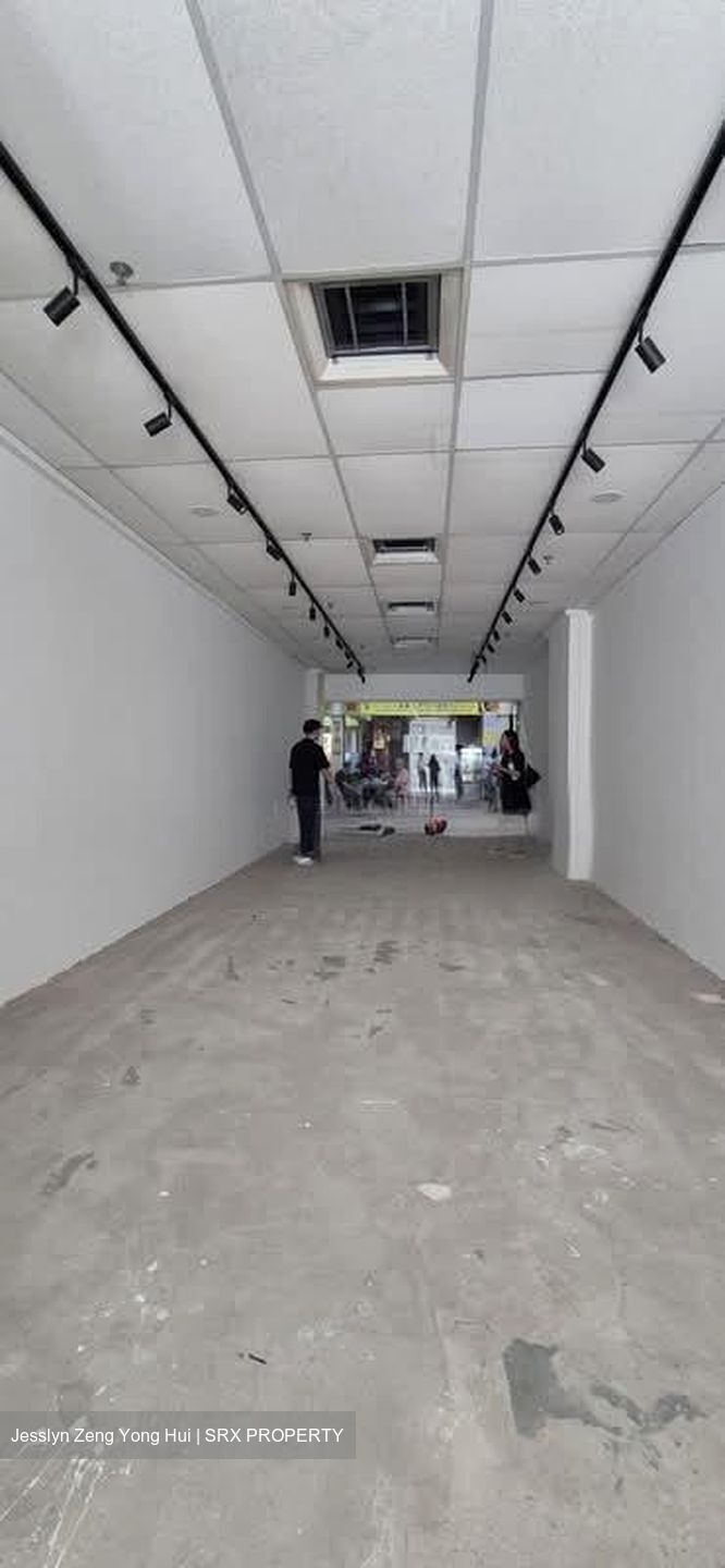 Roxy Square (D15), Retail #588079931